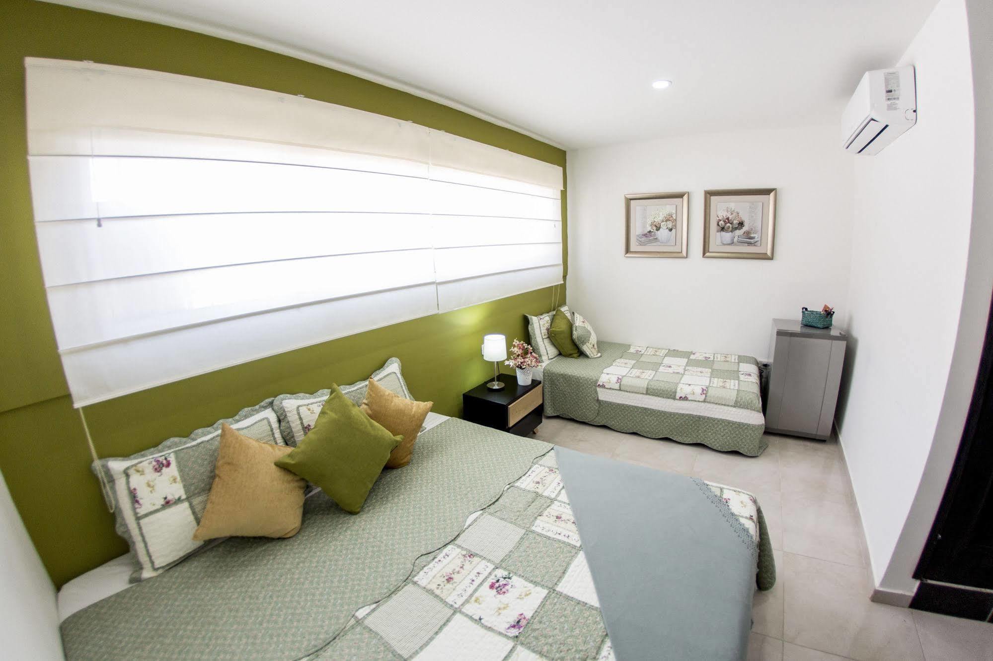 Hotel Portal De San Antonio 2*